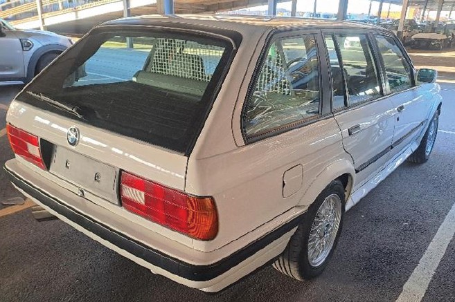 BMW 325 IX